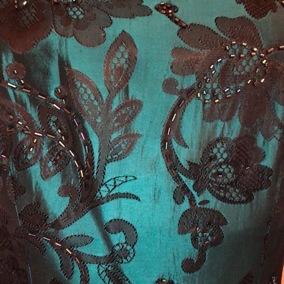 NWT beautiful top! ** - Picture 7 of 8